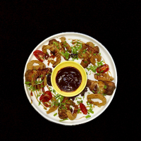 ქათმის ფრთები ბარბექიუს სოუსით